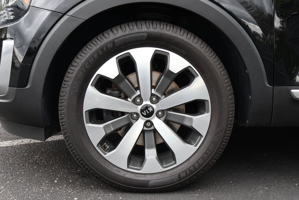 2021 Kia Telluride S 11