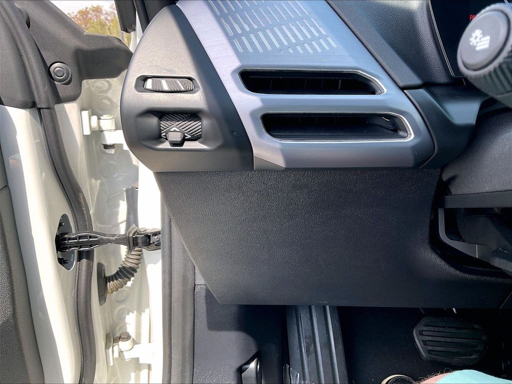 2025 BMW 2 Series — photo 26