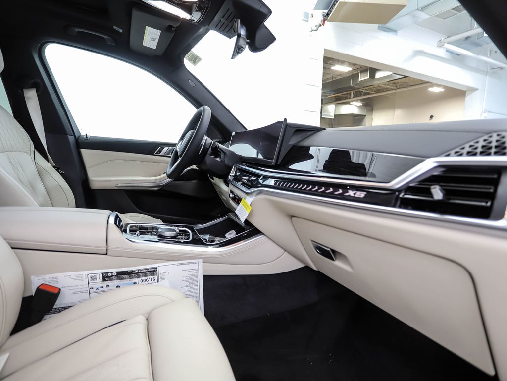 2026 BMW X5 xDrive50e 25