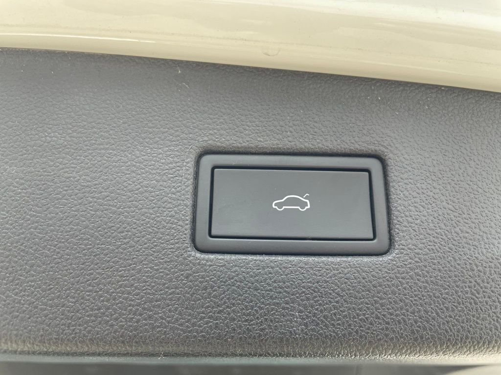 Used Car 2024 Volkswagen Tiguan  2.0t Se For Sale Under $30,000 In Georgetown, Texas