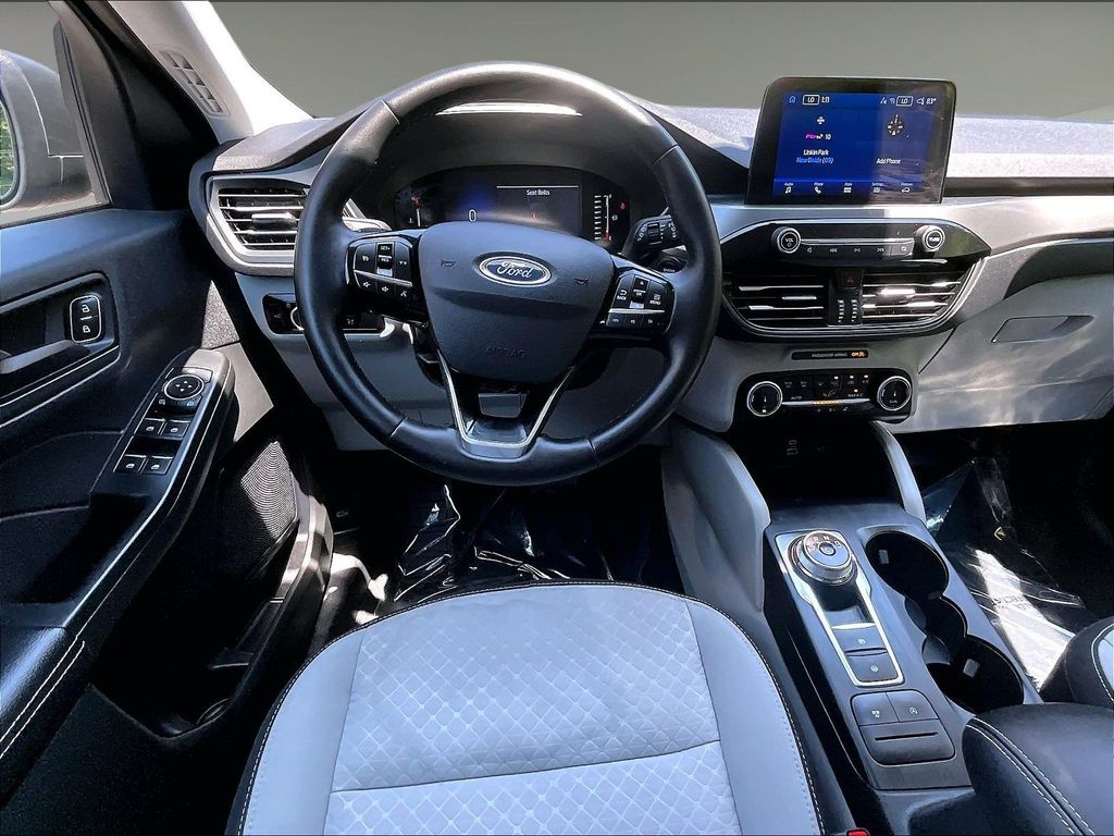 2023 Ford Escape — photo 17