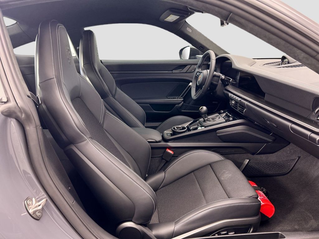 Thumbnail: 2026 Porsche 911 - 22