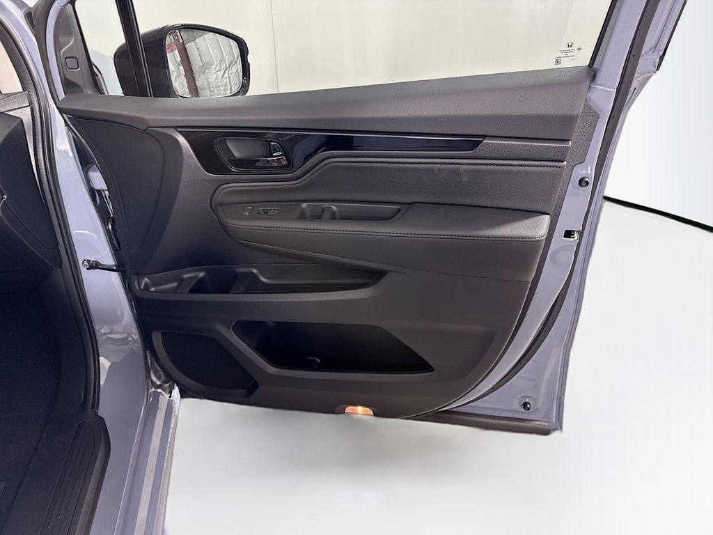 Thumbnail: 2026 Honda Odyssey - 27