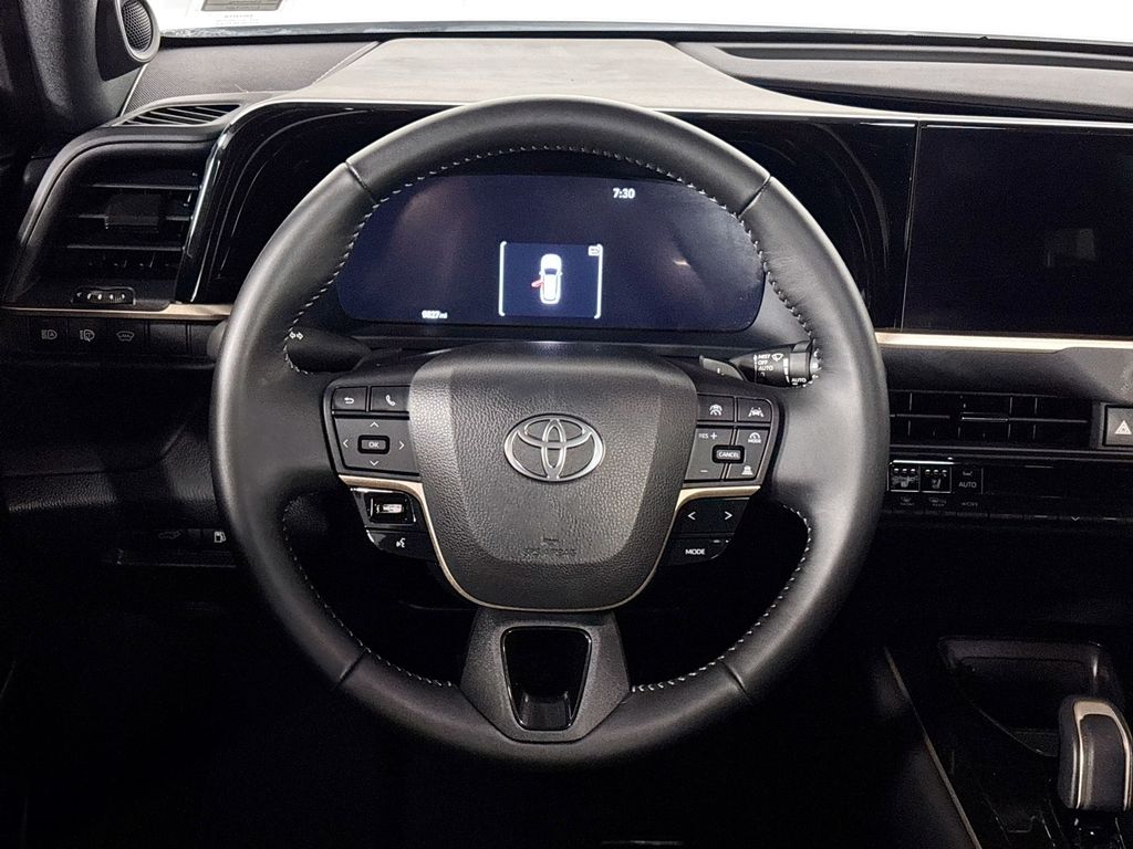 2025 Toyota Crown Signia Limited