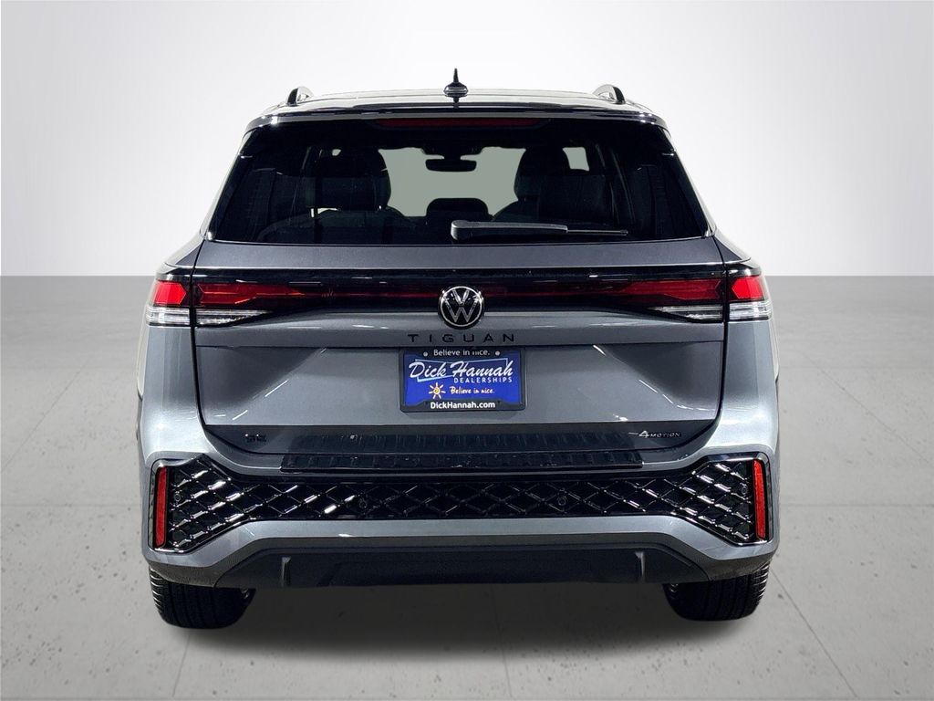 2025 Volkswagen Tiguan 2.0T SE R-Line Black