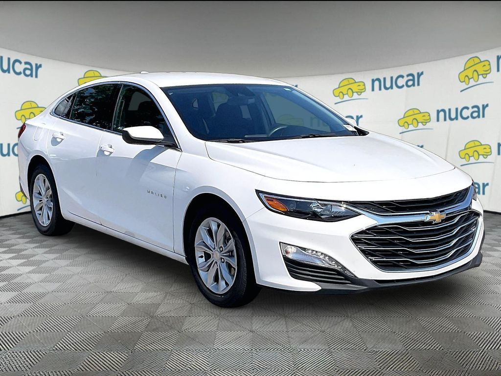 White 2024 Chevrolet Malibu Sedan Front-Wheel Drive Continuously Variable Transmission