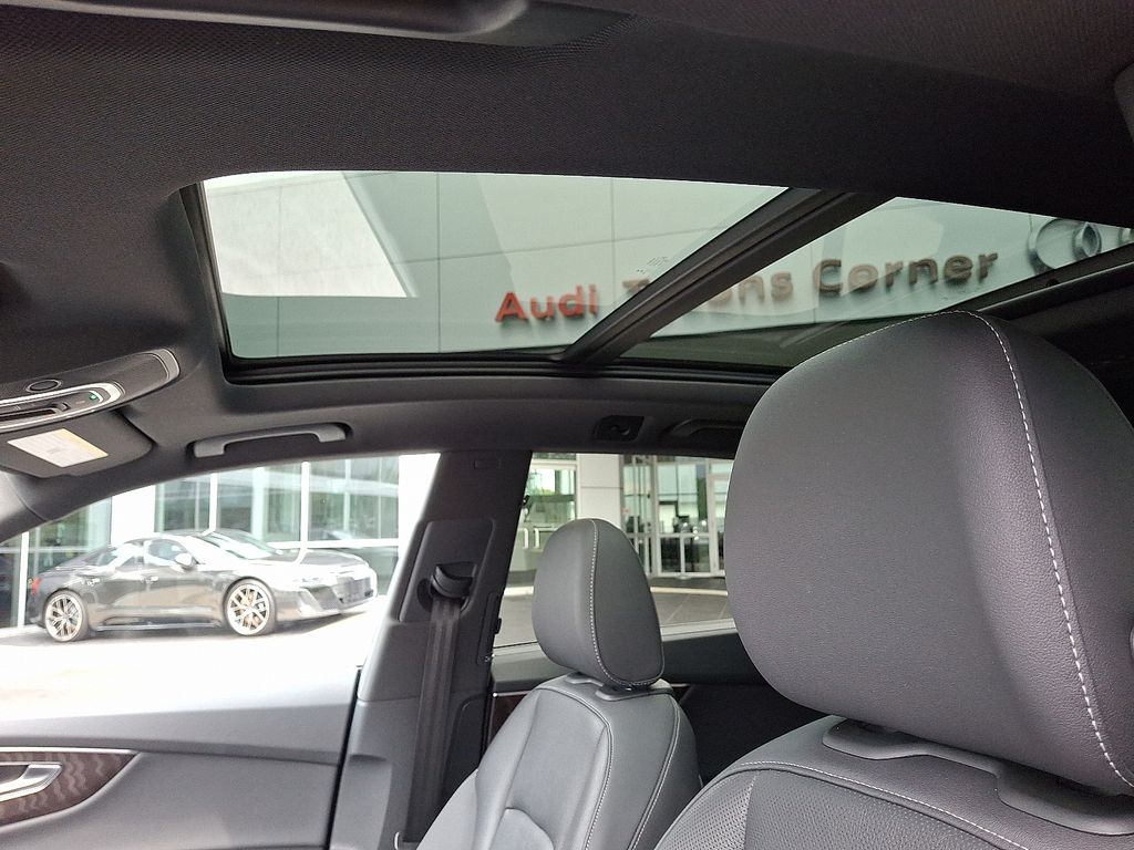 2021 Audi Q8 Prestige 14