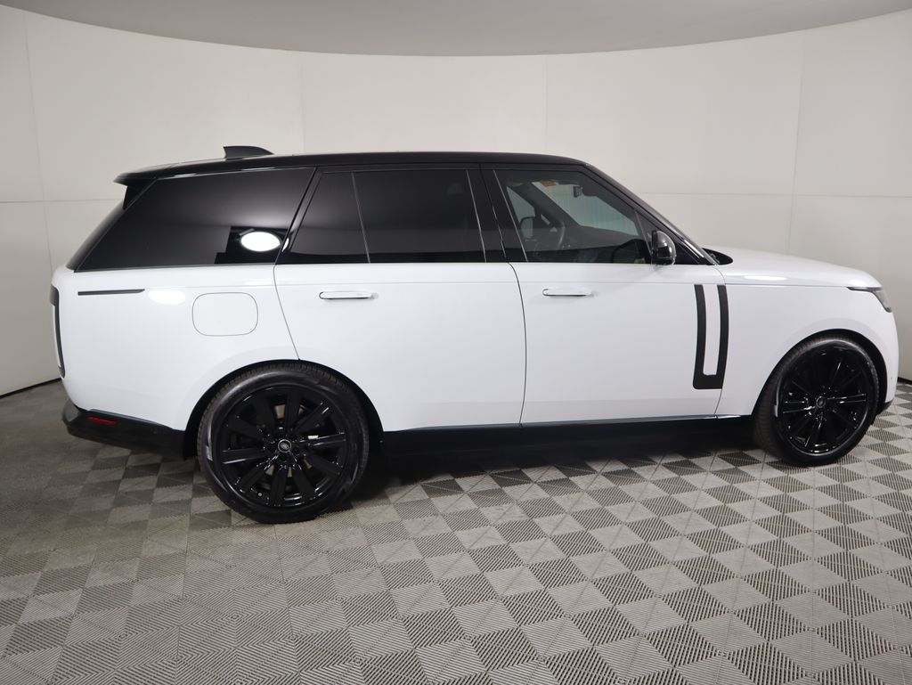 Thumbnail: 2025 Land Rover Range Rover - 4