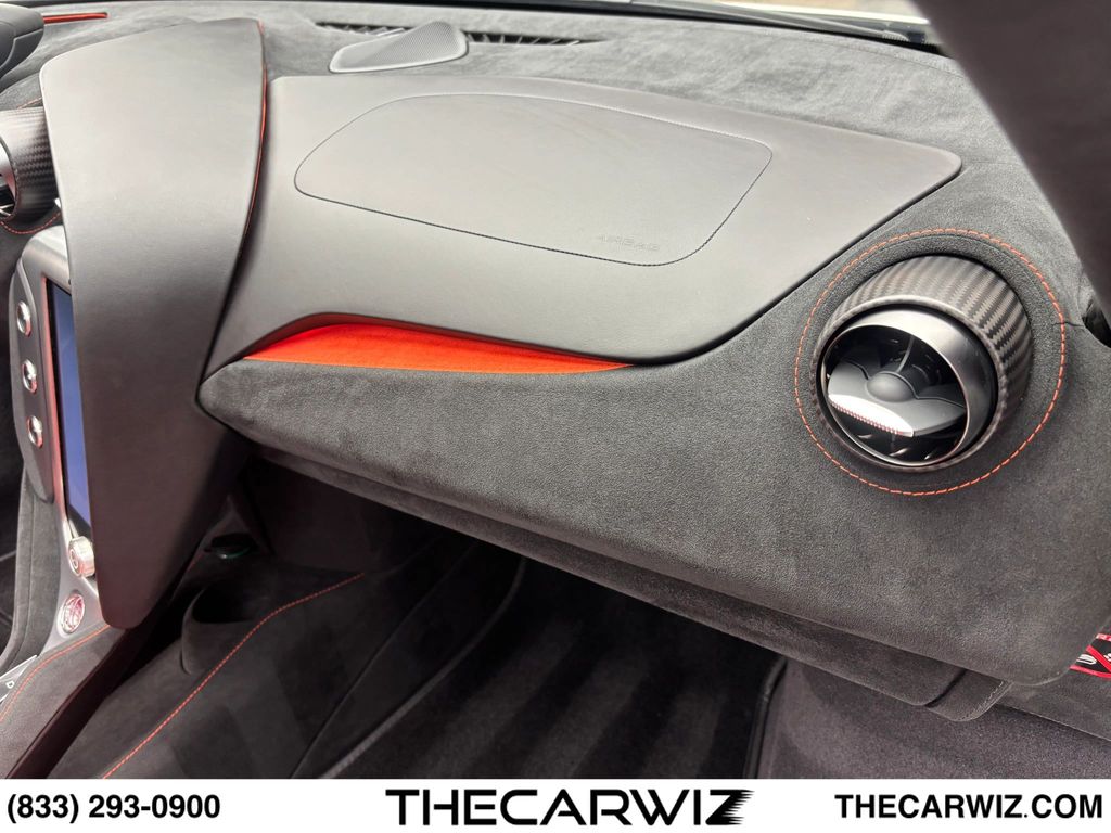 2024 McLaren 750S