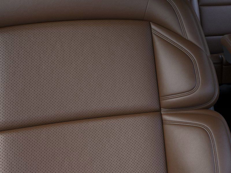 Thumbnail: 2025 Lincoln Navigator L - 16