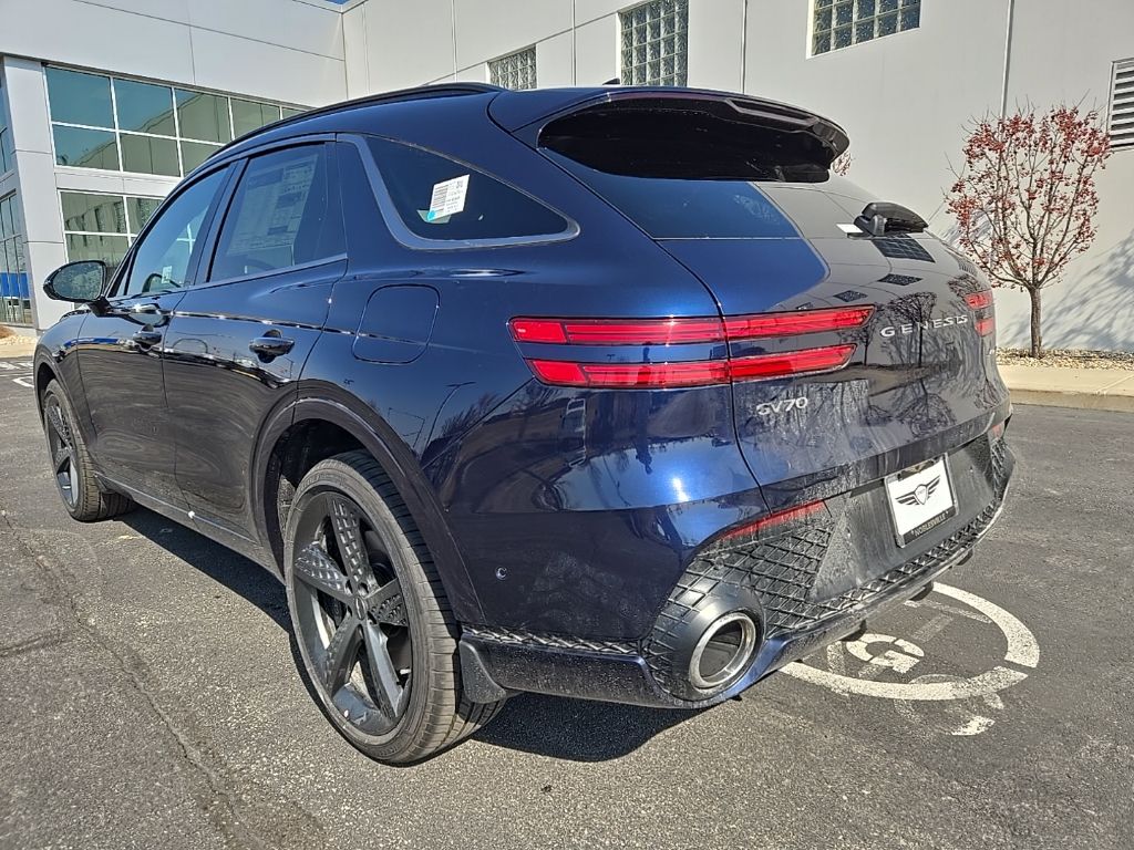 2025 Genesis GV70  6