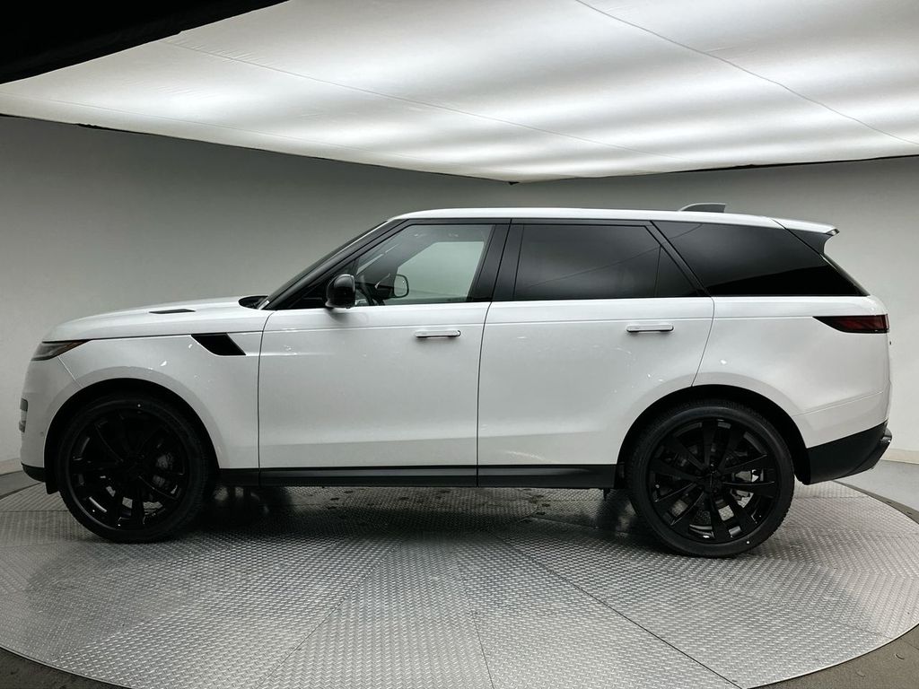 Thumbnail: 2026 Land Rover Range Rover Sport - 2