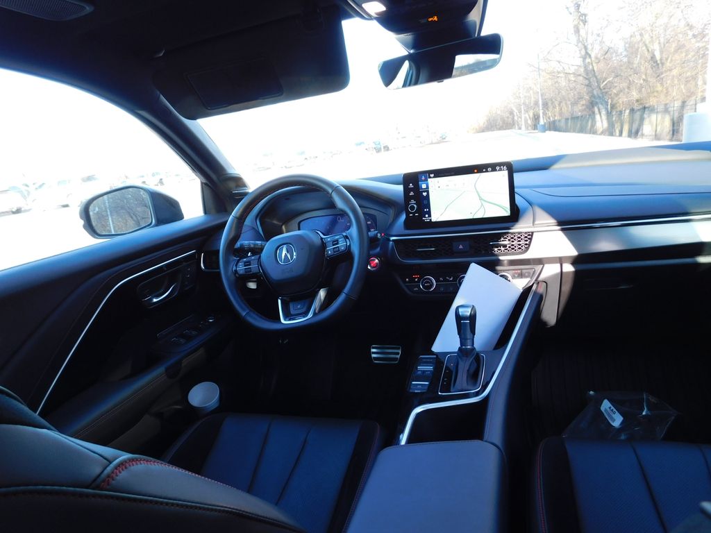 Thumbnail: 2025 Acura ADX - 3