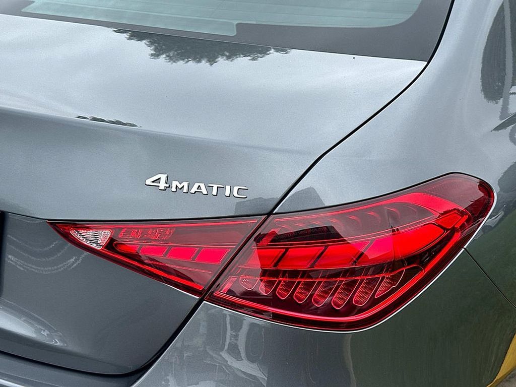 Thumbnail: 2024 Mercedes-Benz C-Class - 8