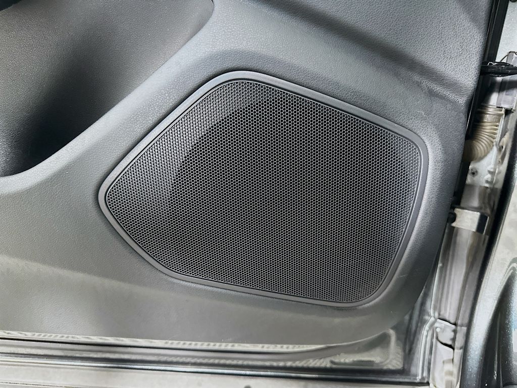 Thumbnail: 2018 Audi Q3 - 18