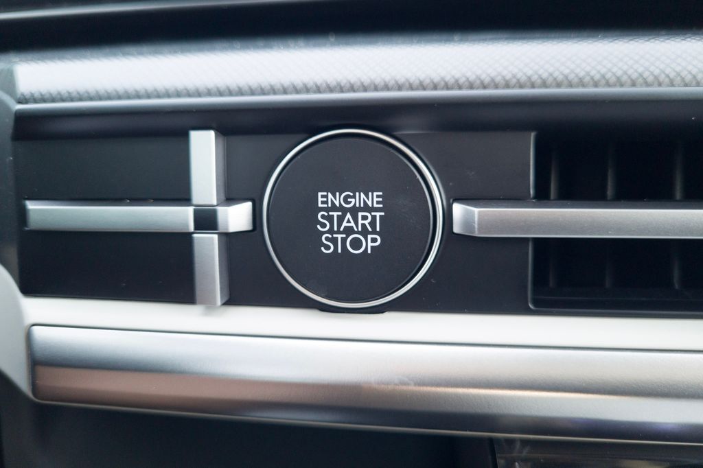 New 2027 Gray Hyundai SE image 25