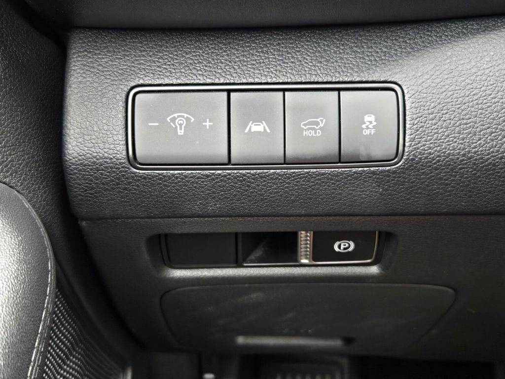 2022 Hyundai Santa Fe - $22,599
