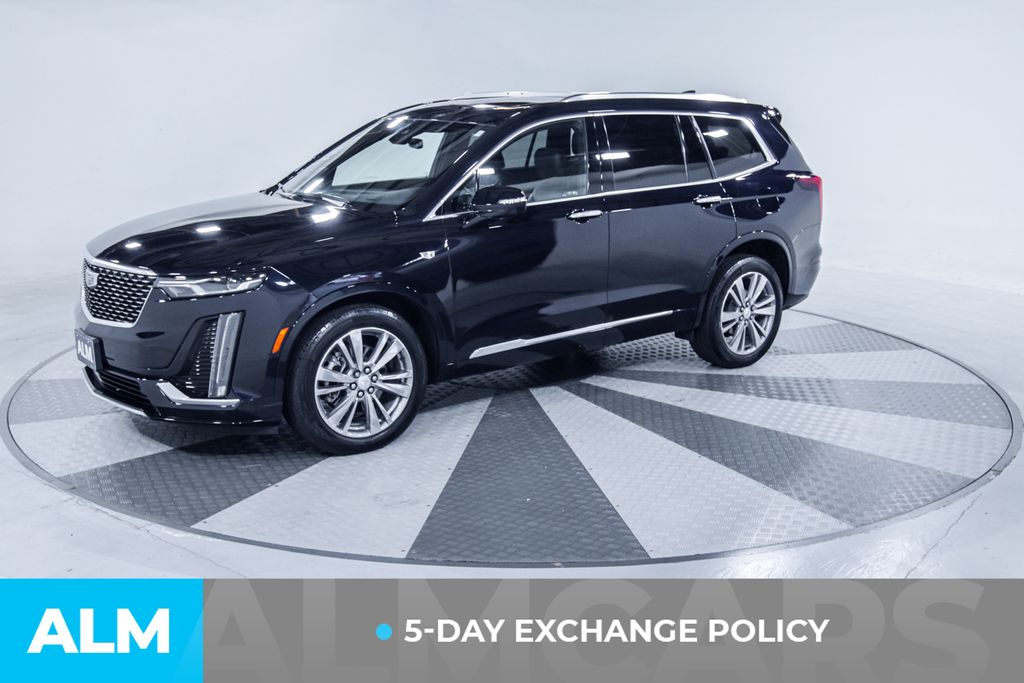 2022 Cadillac XT6 Premium Luxury photo 3