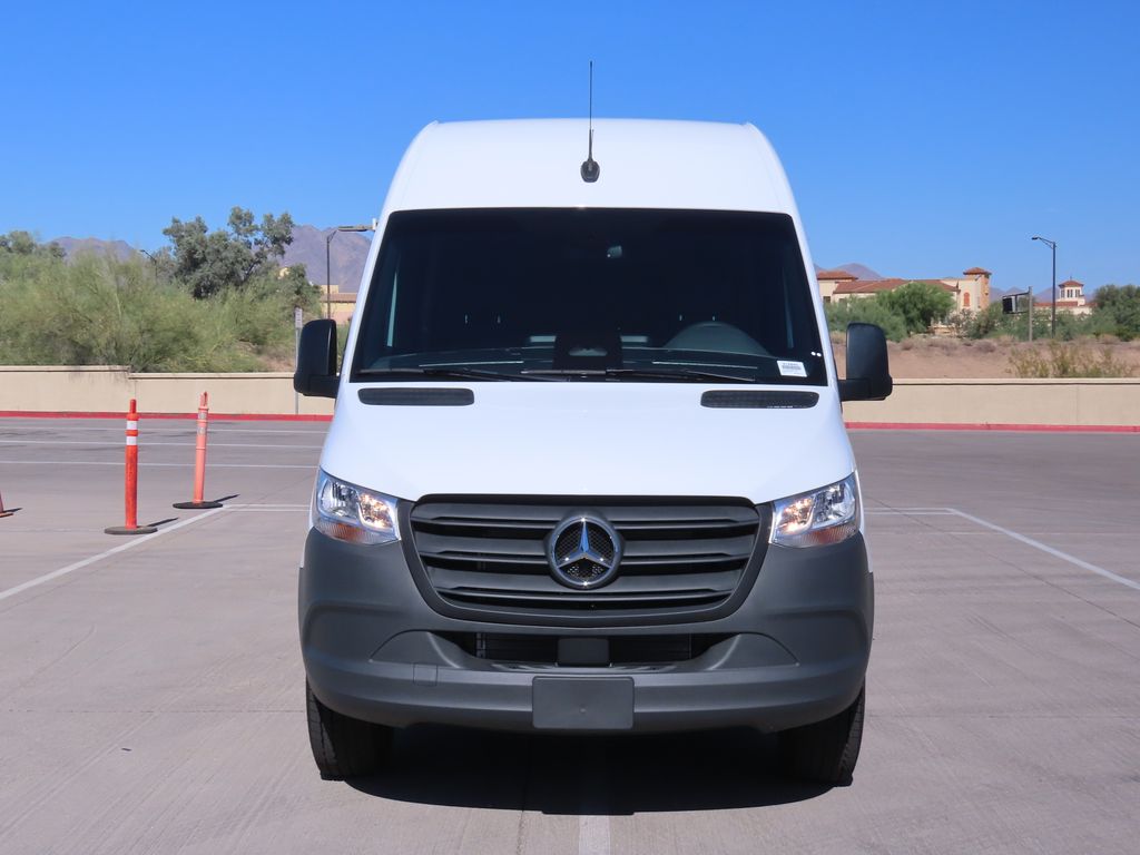 Thumbnail: 2025 Mercedes-Benz Sprinter - 2