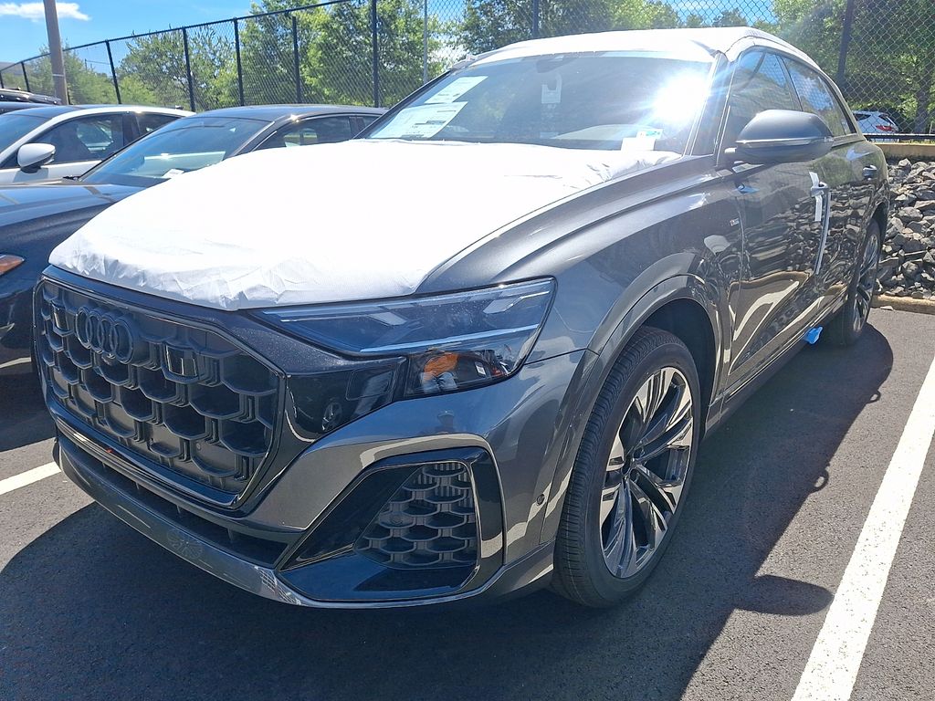 Thumbnail: 2026 Audi Q8 - 1