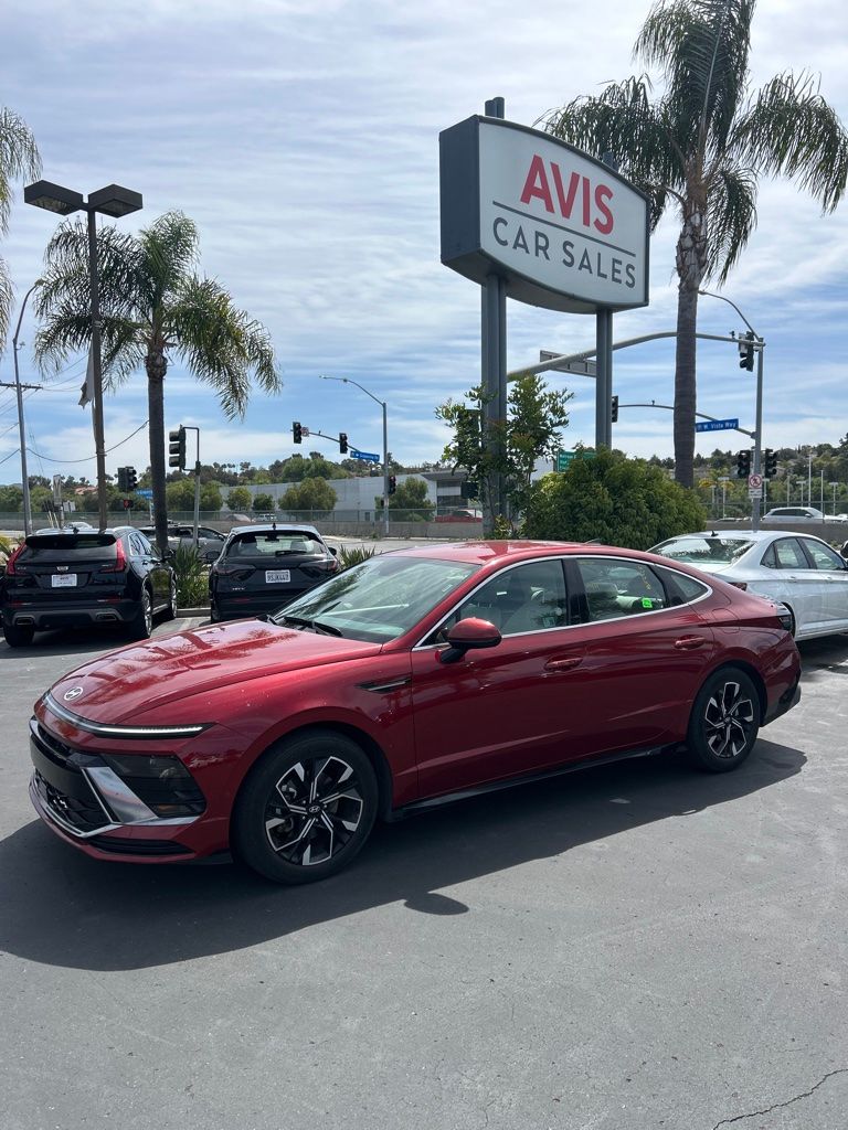 Red 2025 Hyundai Sonata SEL FWD Sedan Front-Wheel Drive 8-Speed Automatic