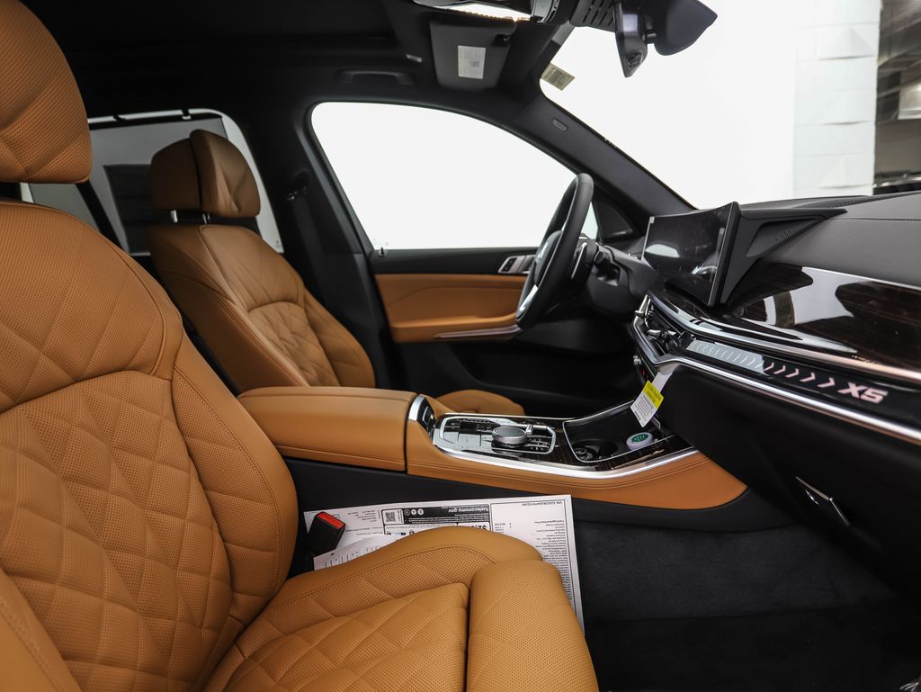 Thumbnail: 2026 BMW X5 - 29