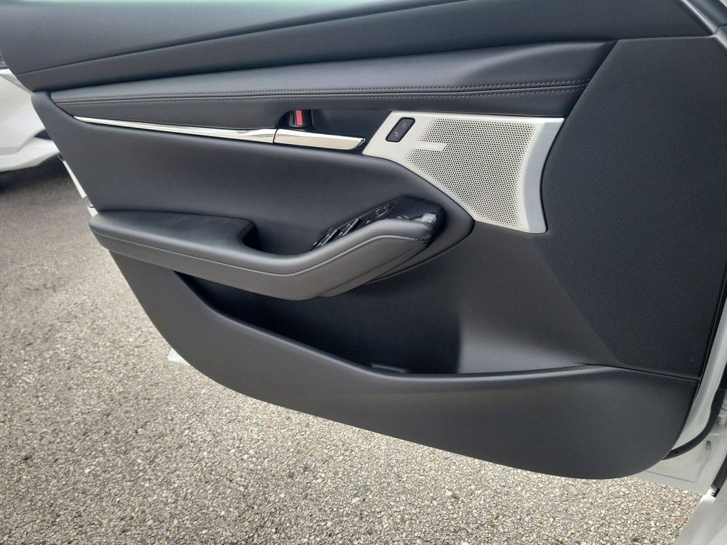2026 Mazda Mazda3 Premium - Photo 19
