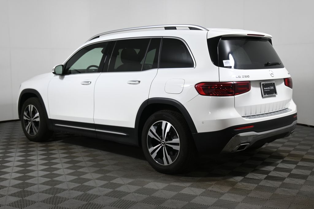 Thumbnail: 2026 Mercedes-Benz GLB - 5