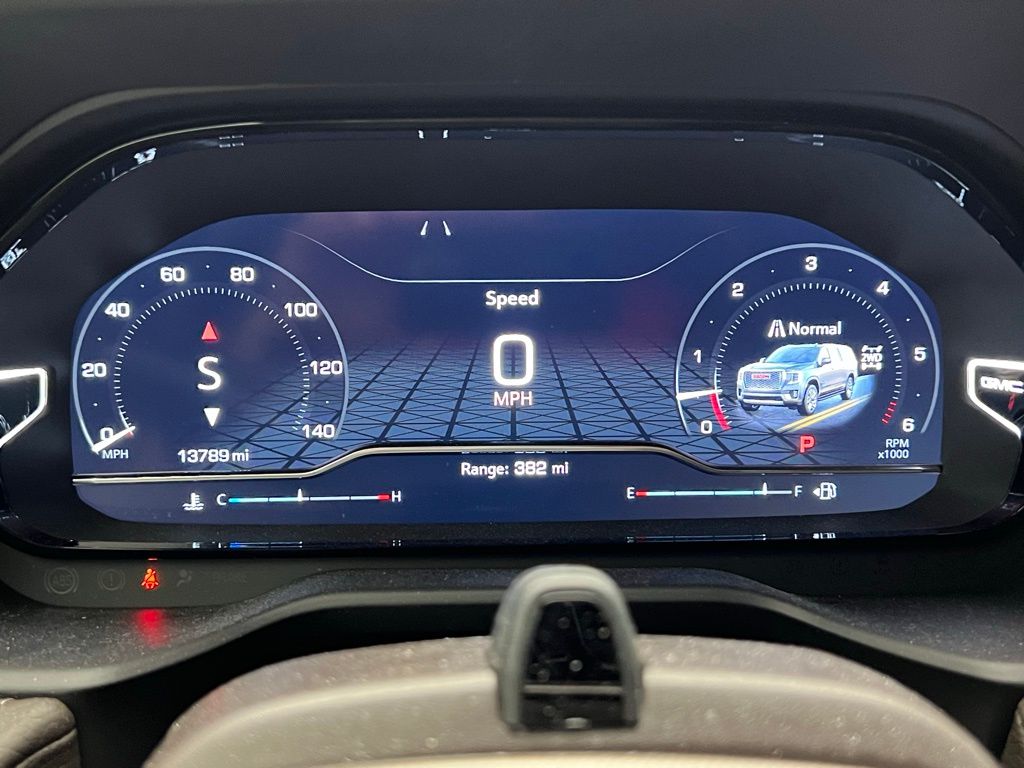2024 GMC Yukon XL Denali 19