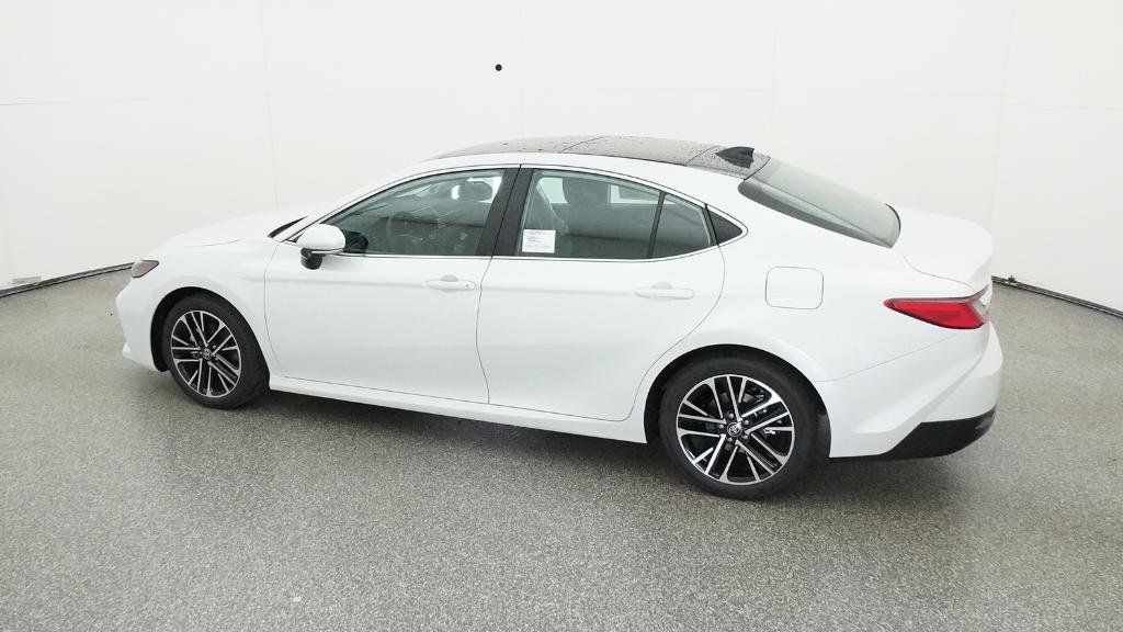 Thumbnail: 2025 Toyota Camry - 13
