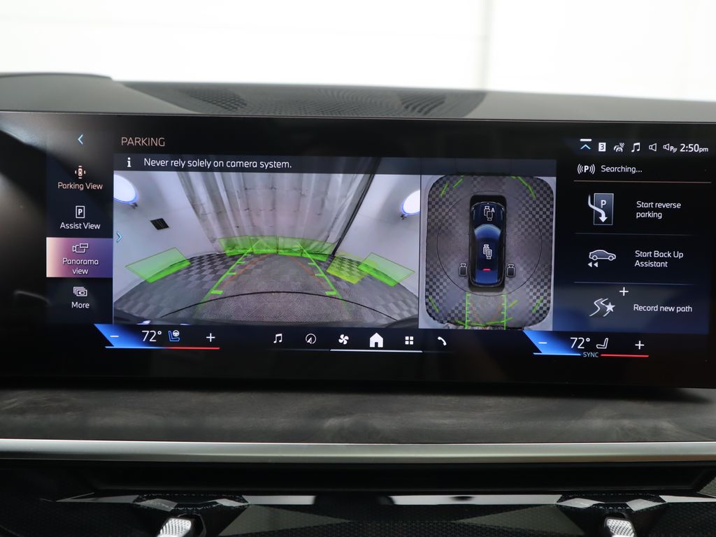 Thumbnail: 2026 BMW X6 - 16