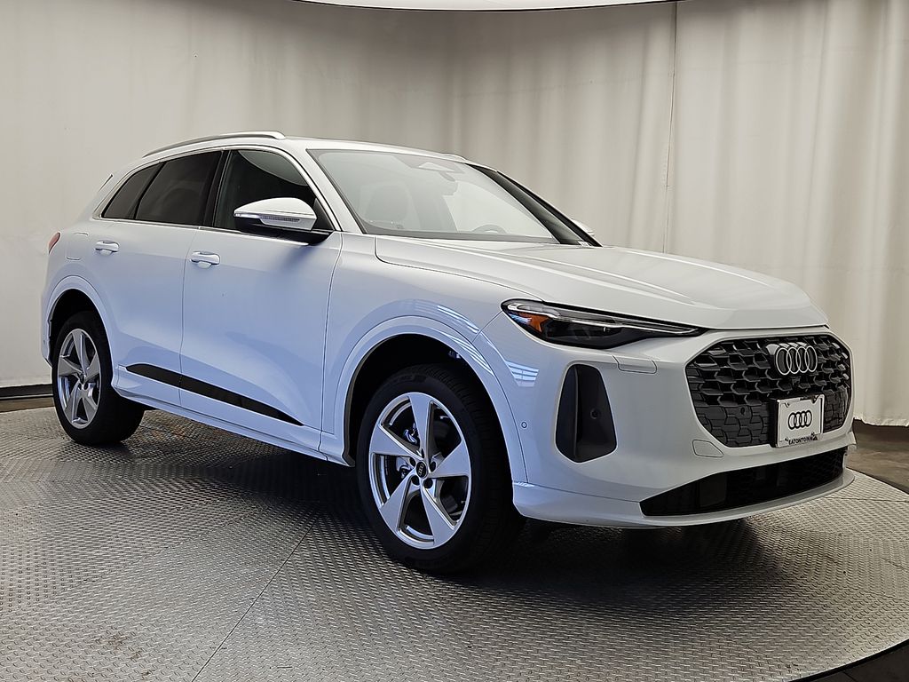 Thumbnail: 2026 Audi Q5 - 3
