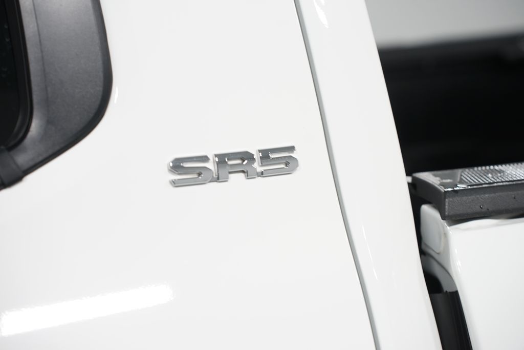 Thumbnail: 2024 Toyota Tacoma - 11