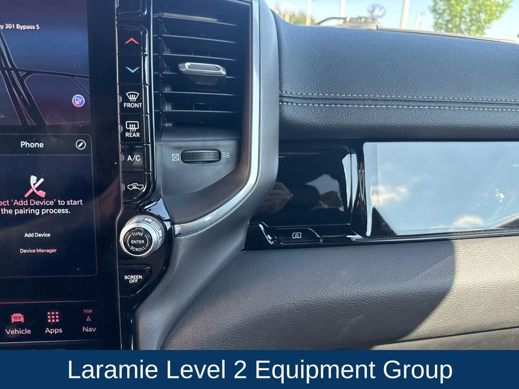 2025 Ram 1500 Laramie Crew Cab 4x4 5'7" Box