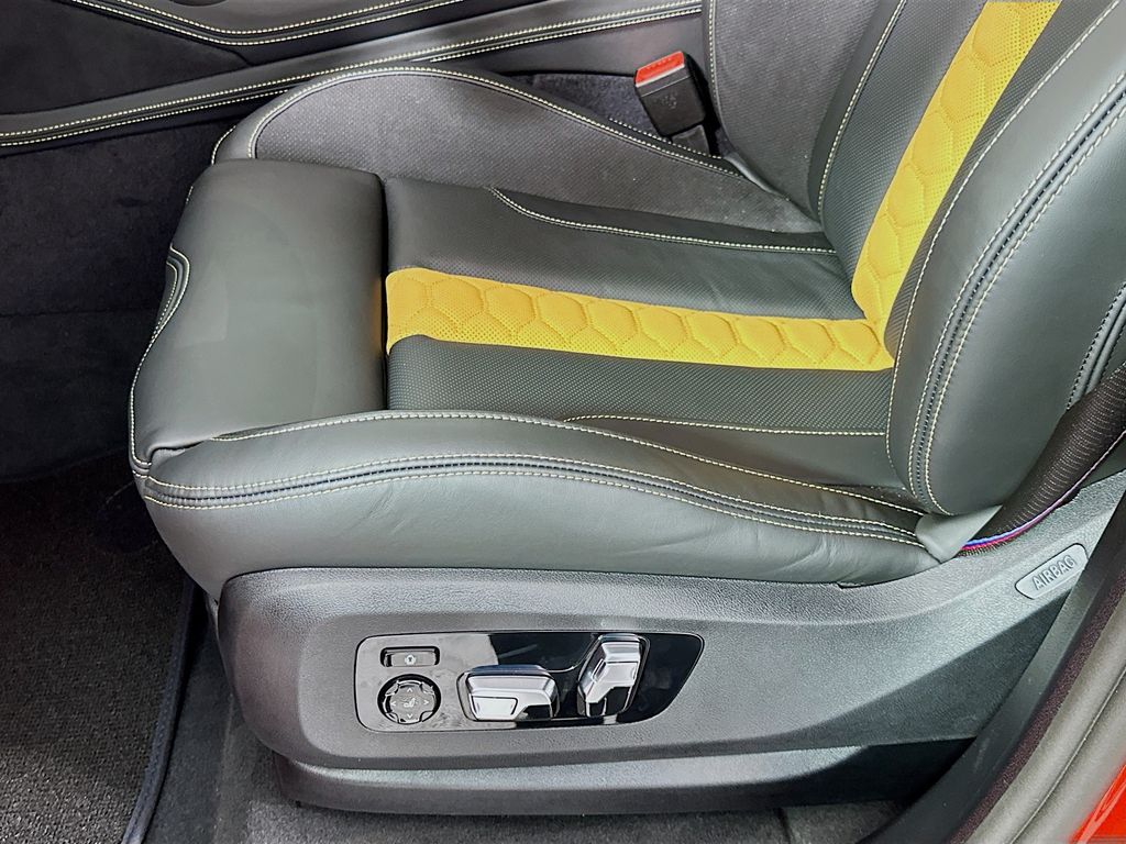 Thumbnail: 2026 BMW X5 - 21