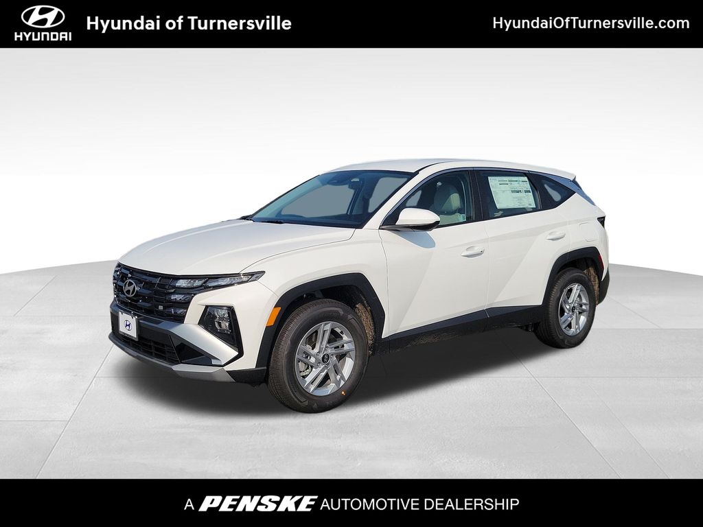 2025 Hyundai Tucson SE Hero Image