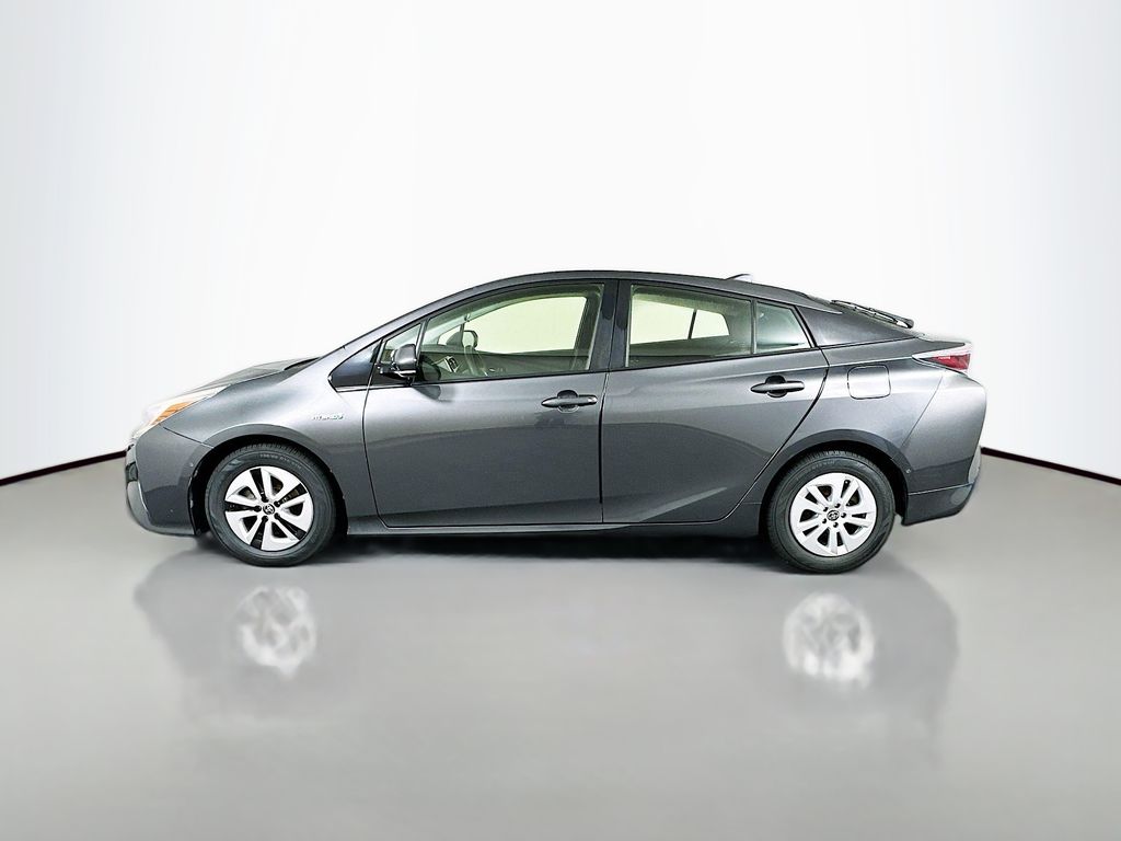 Thumbnail: 2017 Toyota Prius - 8