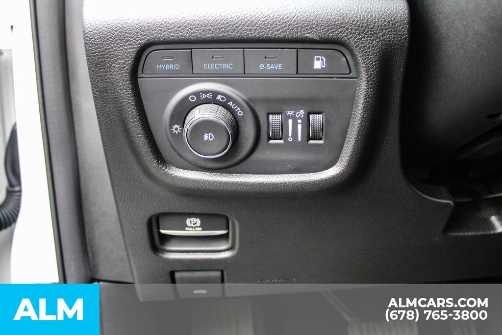 Used 2024 White Jeep 4xe image 32