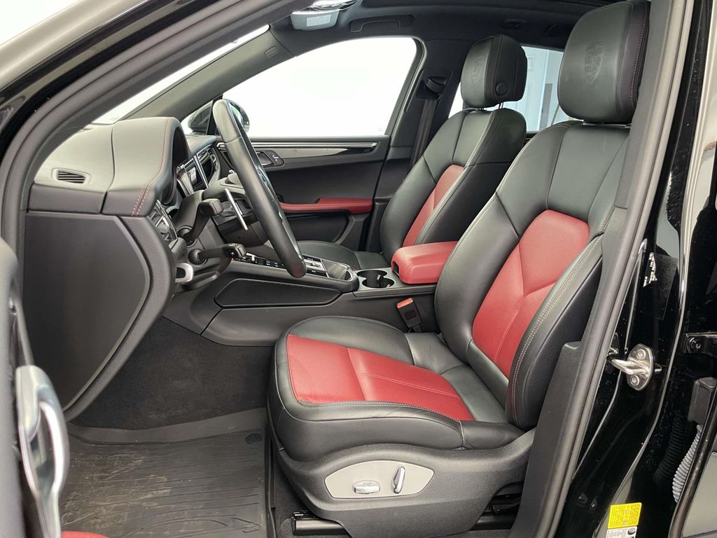 2023 Porsche Macan - 4