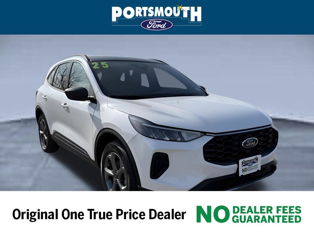 White Metallic 2025 Ford Escape ST-Line AWD SUV / Crossover All-Wheel Drive 8-Speed Automatic
