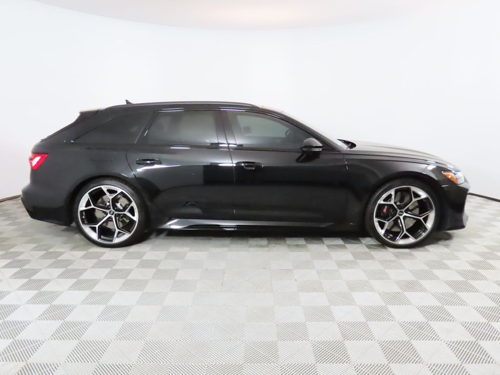Thumbnail: 2025 Audi RS 6 - 6