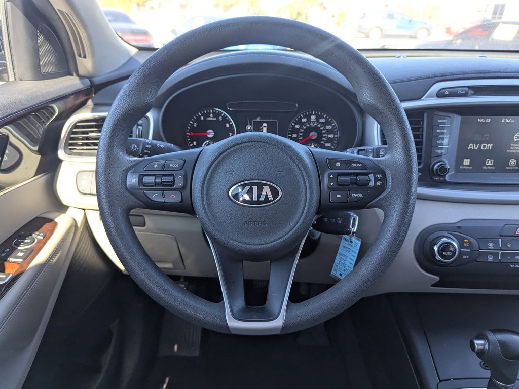 used 2018 Kia Sorento car, priced at $15,192