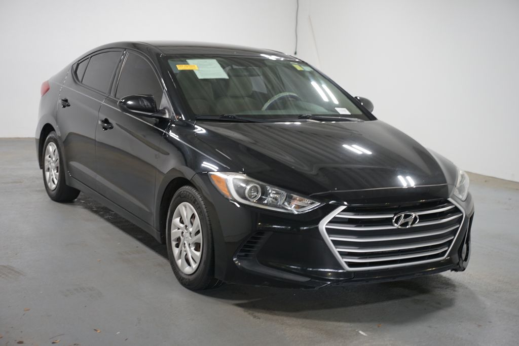 Thumbnail: 2017 Hyundai Elantra - 3
