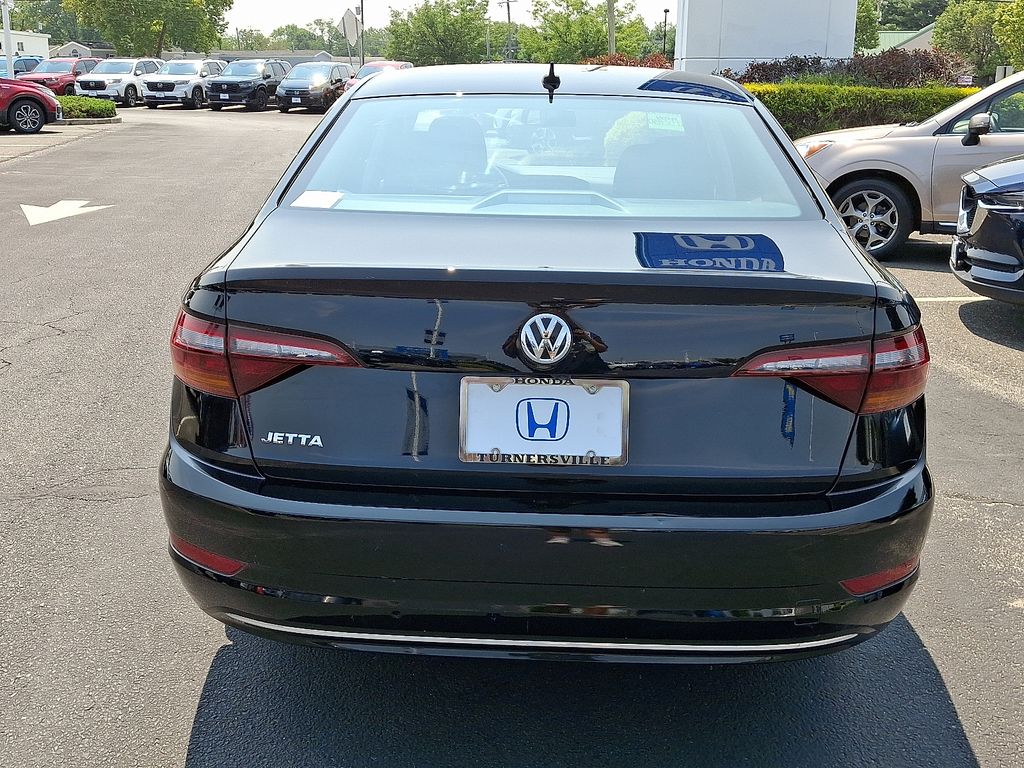 Thumbnail: 2019 Volkswagen Jetta - 5