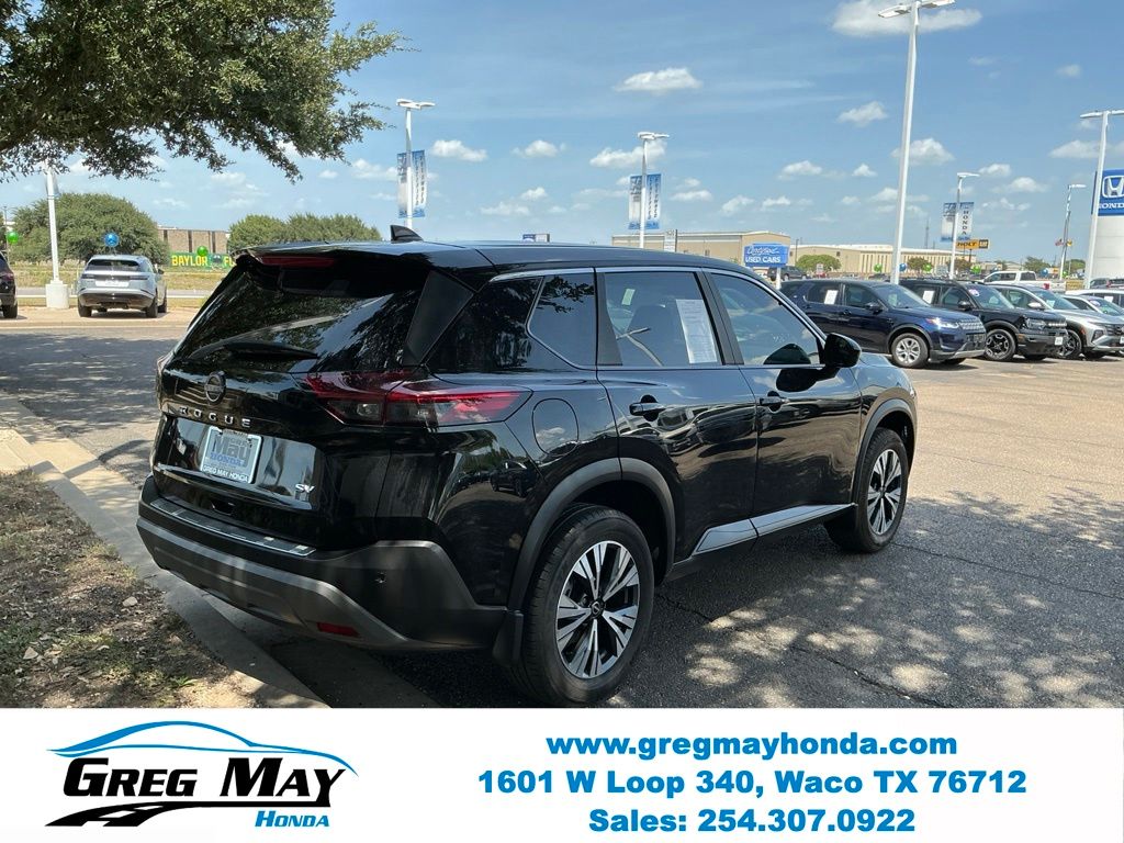 2023 Nissan Rogue SV - 7
