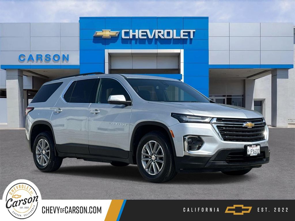 Silver Ice Metallic 2022 Chevrolet Traverse LT Cloth AWD SUV / Crossover Four-Wheel Drive 9-Speed Automatic