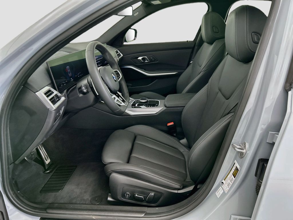 Thumbnail: 2026 BMW 3 Series - 18