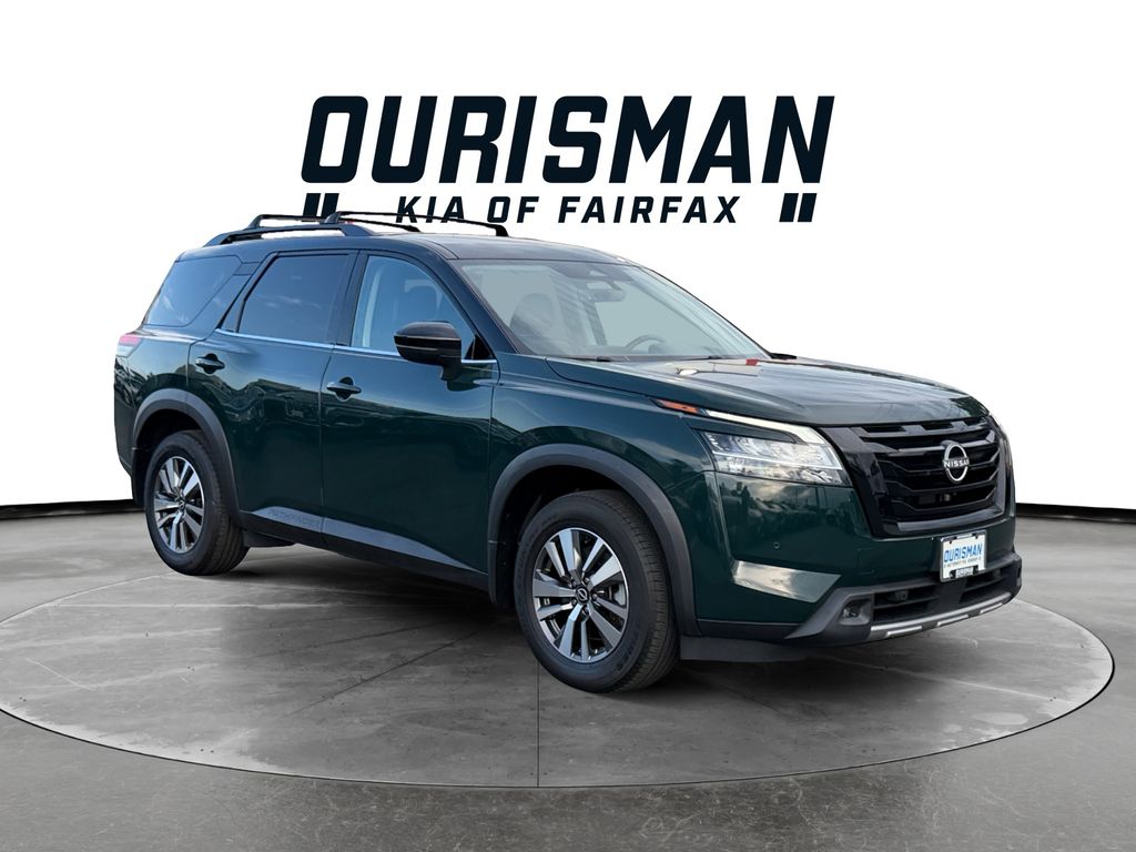2023 Nissan Pathfinder Negro (Obsidian Green Pearl/Super Black) SUV/Crossover Tracción en las cuatro ruedas 9 velocidades Automática