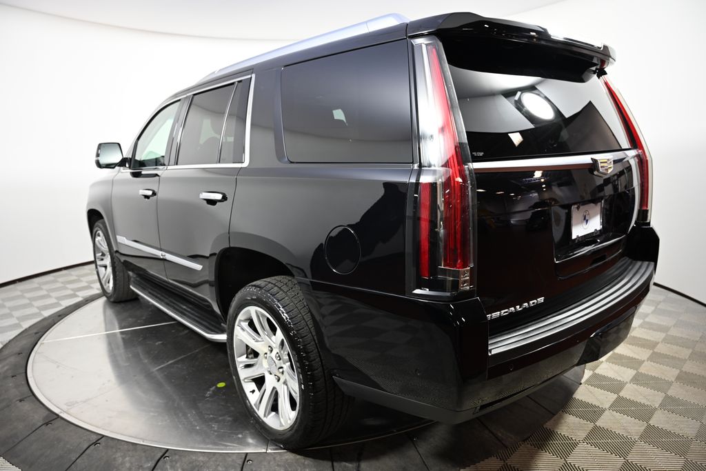 2017 Cadillac Escalade Premium Luxury 3