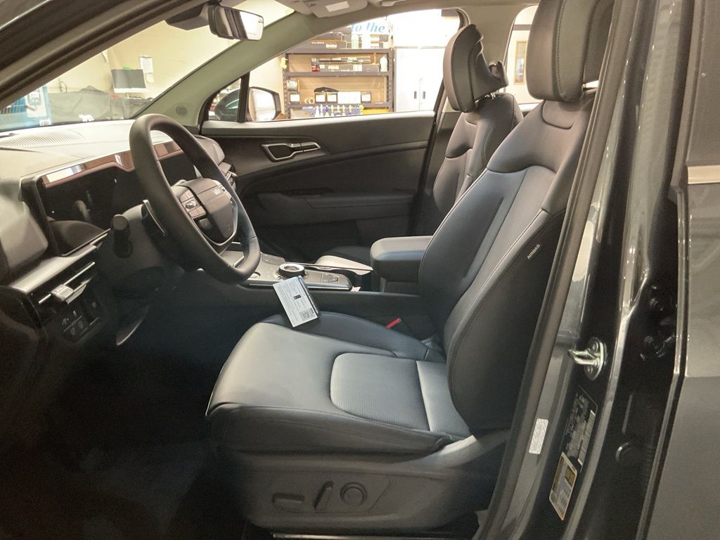 New 2026 Gray Kia EX image 9